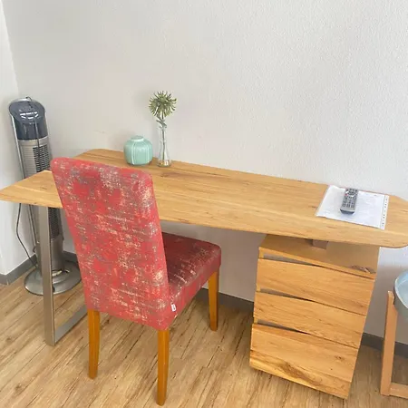 Q - Kleine Stadthotel شقة فندقية 3*