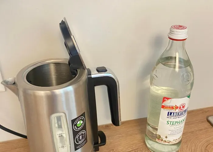 Q - Kleine Stadthotel Апарт-отель Дингольфинг