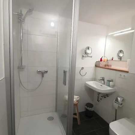 Q - Kleine Stadthotel Aparthotel Dingolfing